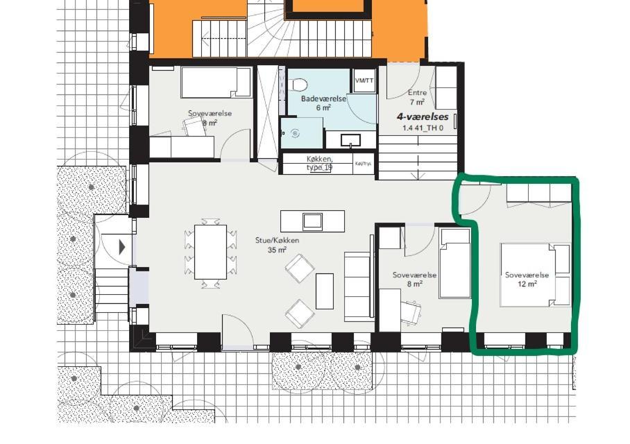Big In Shared With King Size Bed Apartment